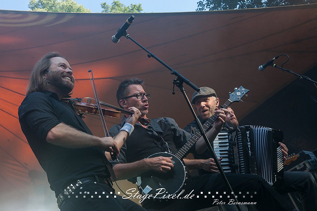 Fiddlers Green (Feuertal Festival 2015)