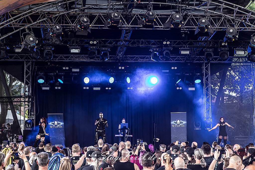Synth Attack (Köln Amphi Festival 2023)